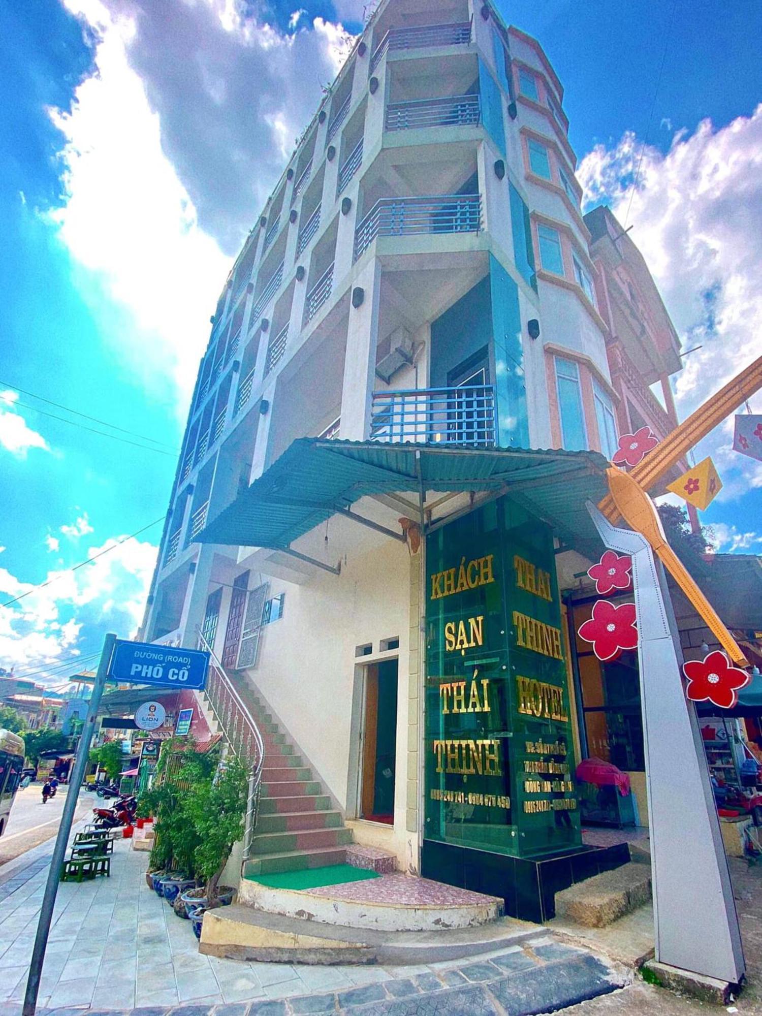 Thai Thinh Hotel Đồng Văn Esterno foto