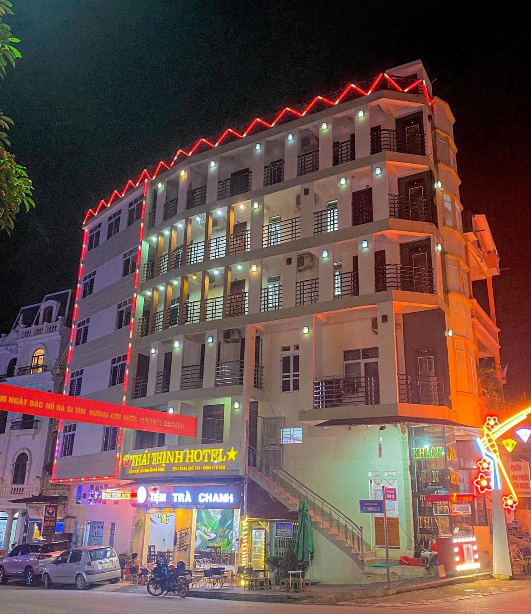 Thai Thinh Hotel Đồng Văn Esterno foto