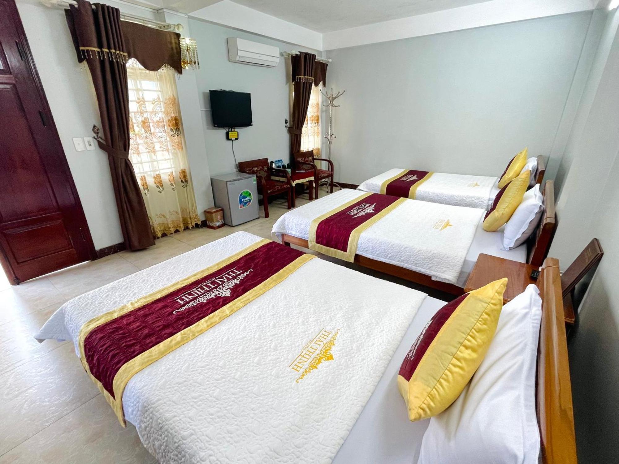 Thai Thinh Hotel Đồng Văn Esterno foto